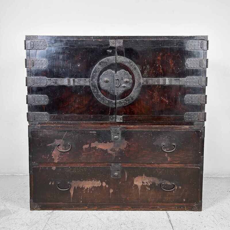 Two-Piece Lacquer Drawer Chest Japanese Tansu, Meiji Period.