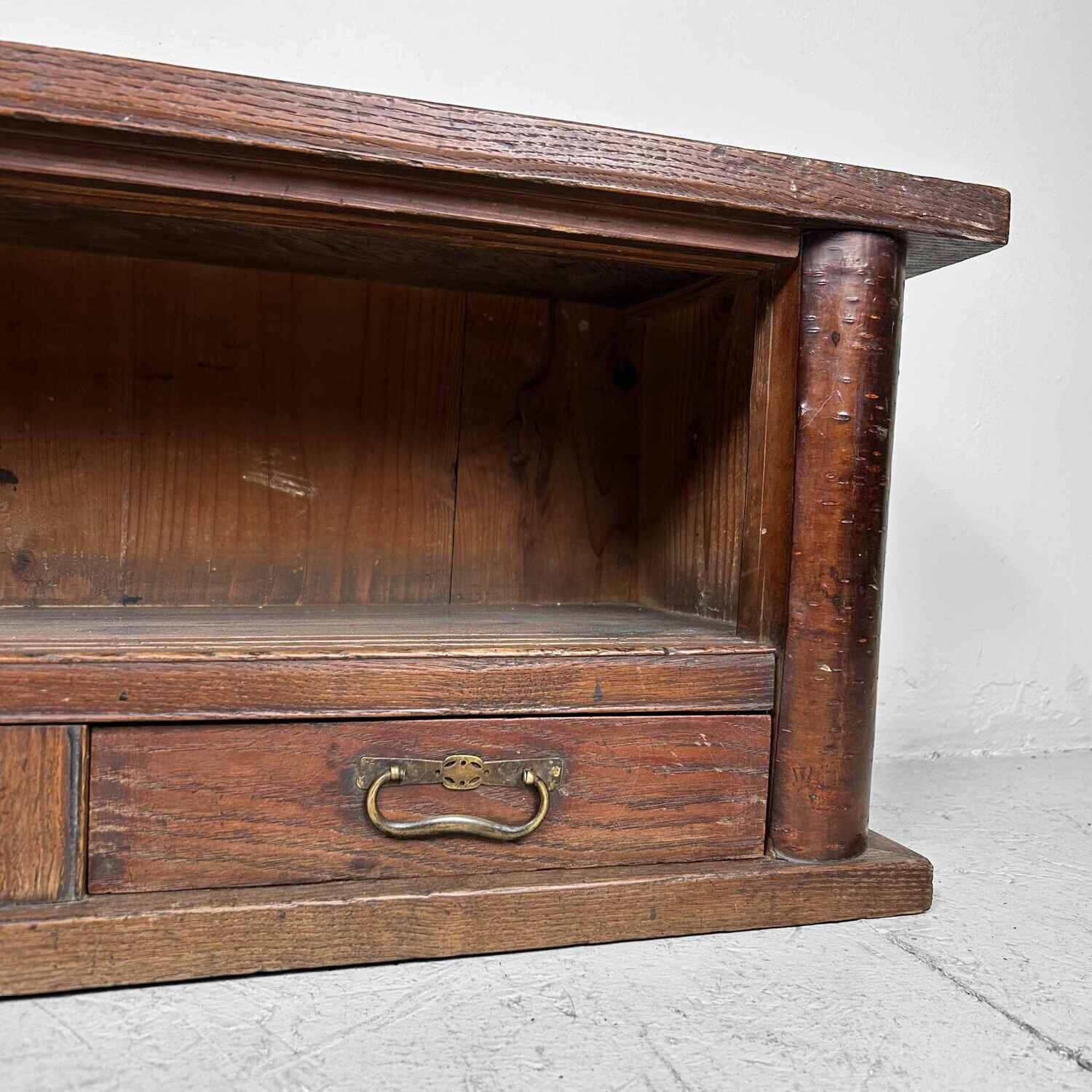 Lage Japanse 'Jibukuro Tokonoma' Tansu, Taishō-periode.