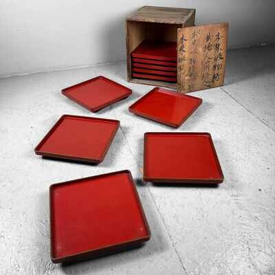 Japans Urushi Serveertafel, Taishō-periode, Japan.