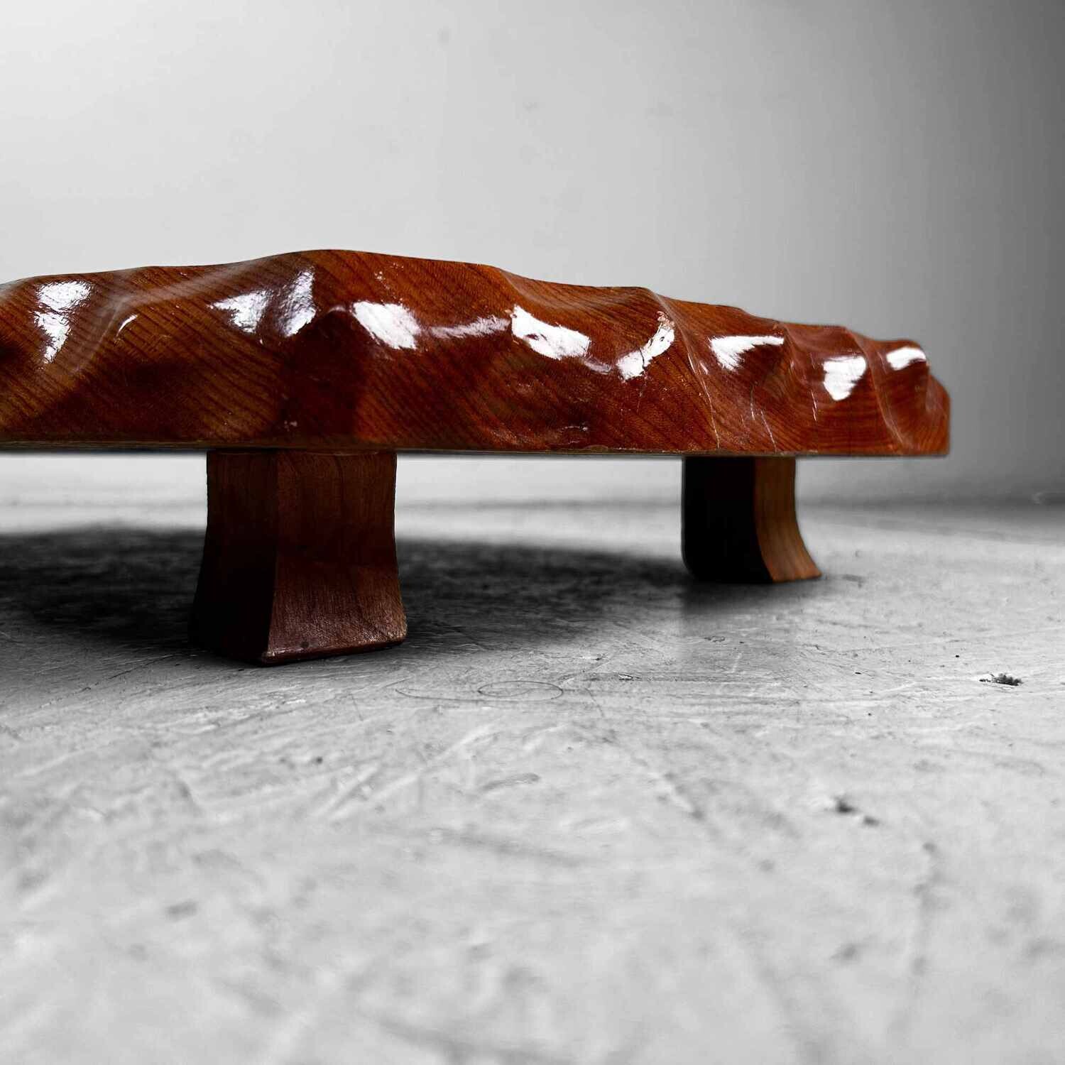 Yakusugi (屋久杉) Wooden Display Low Table, Japan, Shōwa Period.