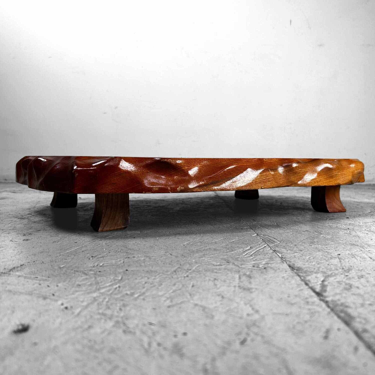 Yakusugi (屋久杉) Wooden Display Low Table, Japan, Shōwa Period.