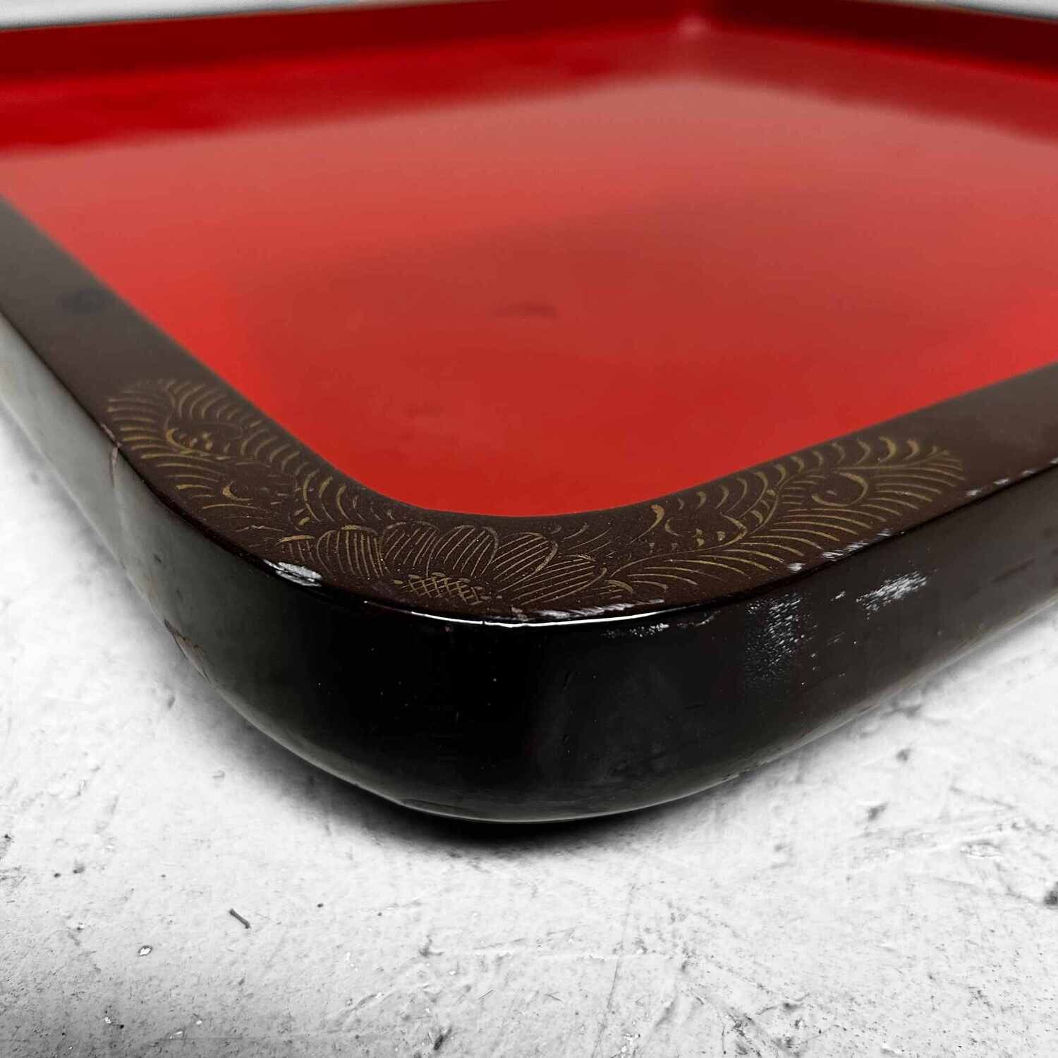 Groot Urushi Lakwerk Dienblad, Taishō periode, Japan.