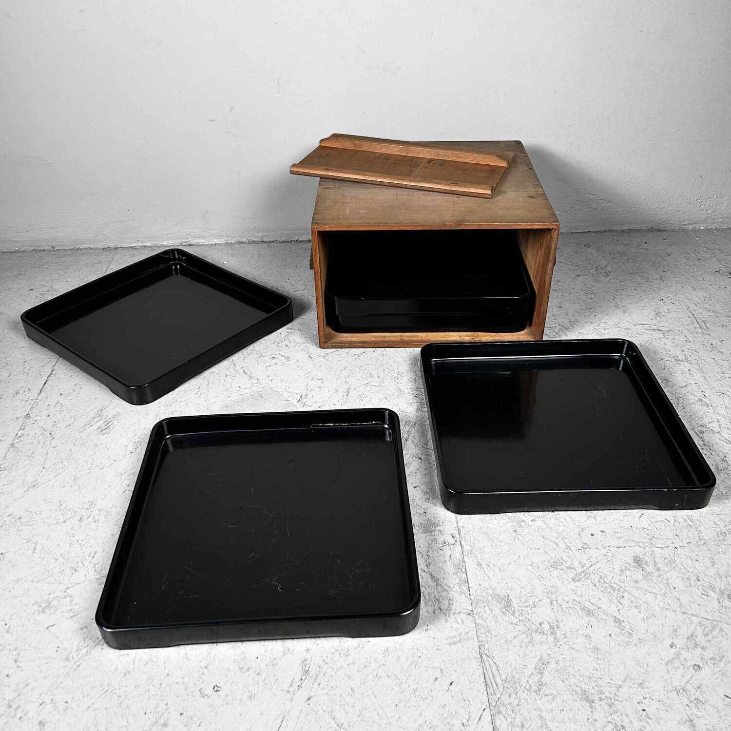 Wooden Japanese Lacquer Tray, Taishō period.