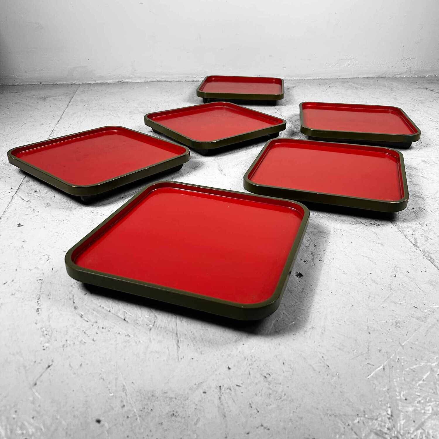 Urushi Lacquer Serving Table, Taisho Period, Japan.