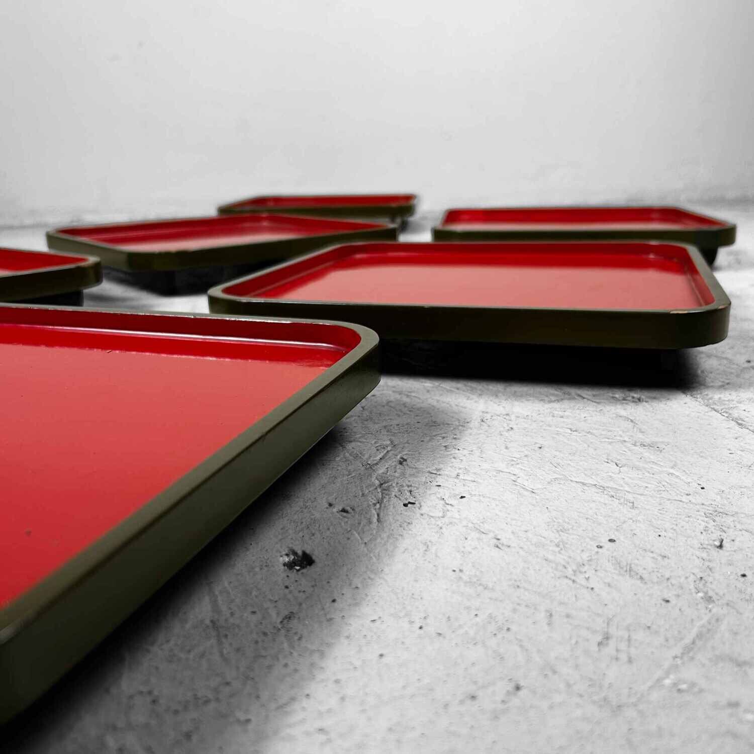 Urushi Lacquer Serving Table, Taisho Period, Japan.