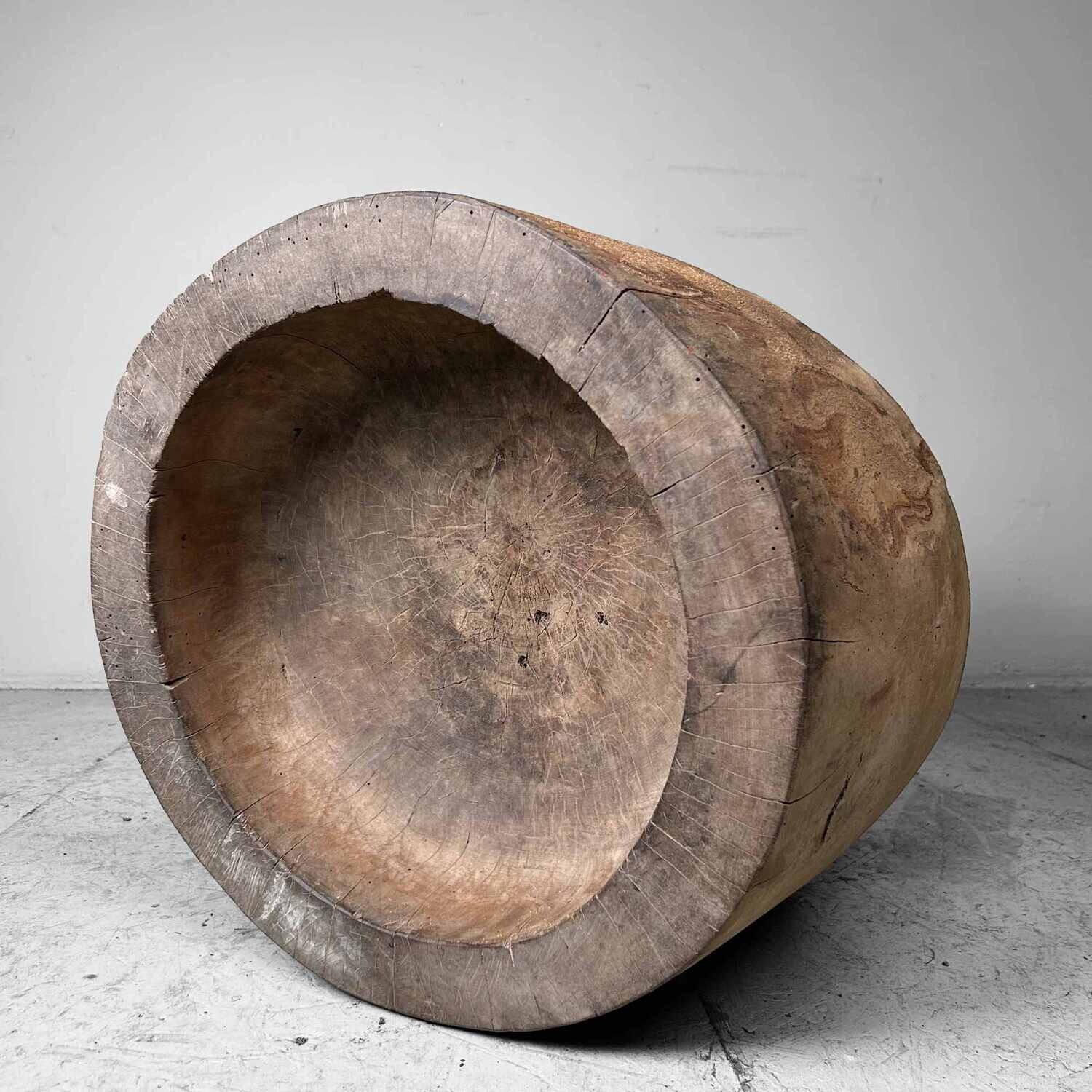 Japanese Mochi-Tsuki Usu, Antique Rice Mortar, late Meiji period.