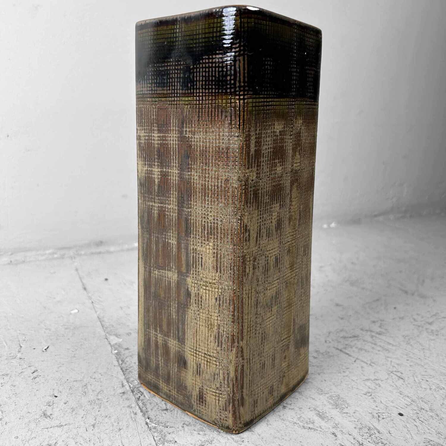 Mid Century Ceramic Ikebana 生花 Flower Vase.