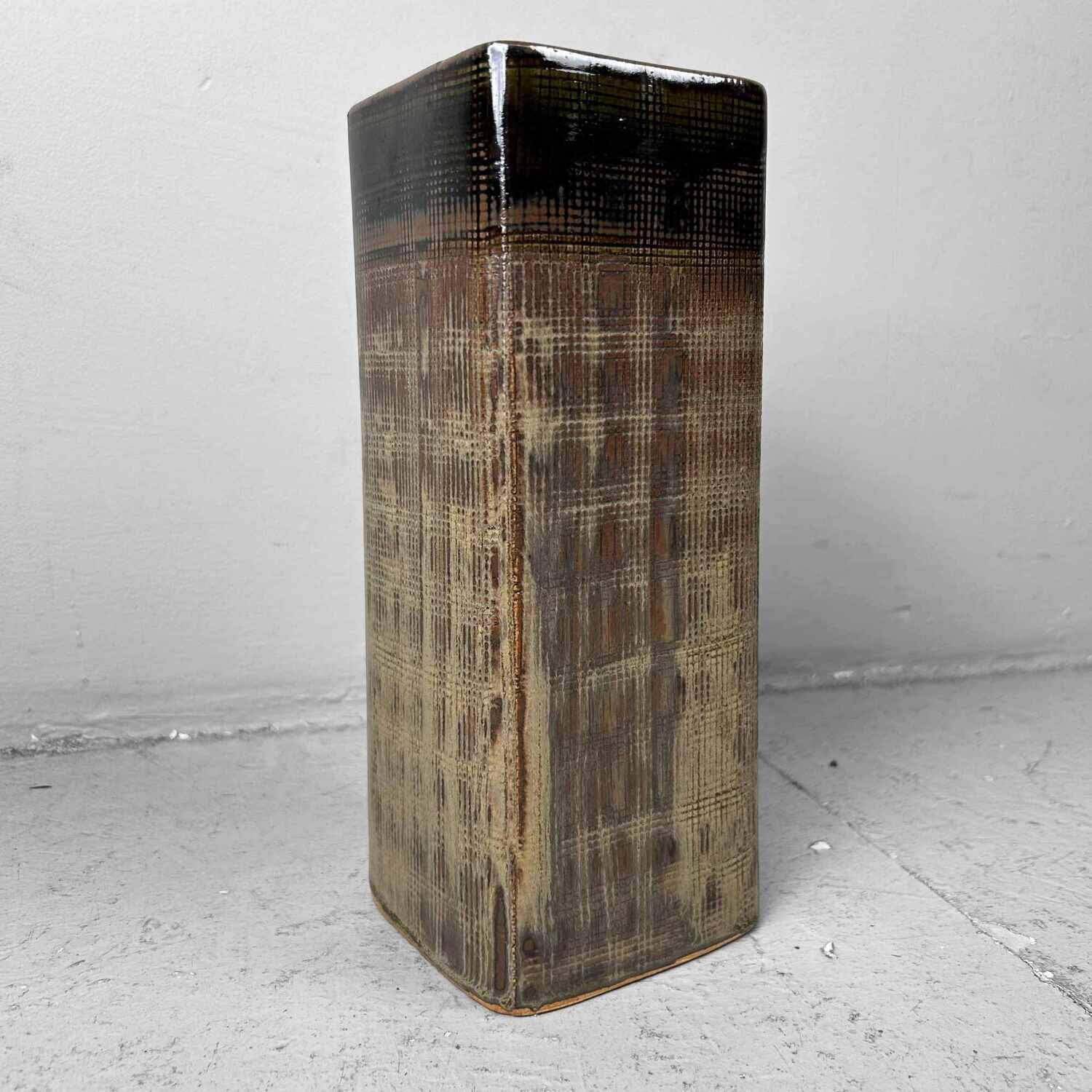 Mid Century Ceramic Ikebana 生花 Flower Vase.