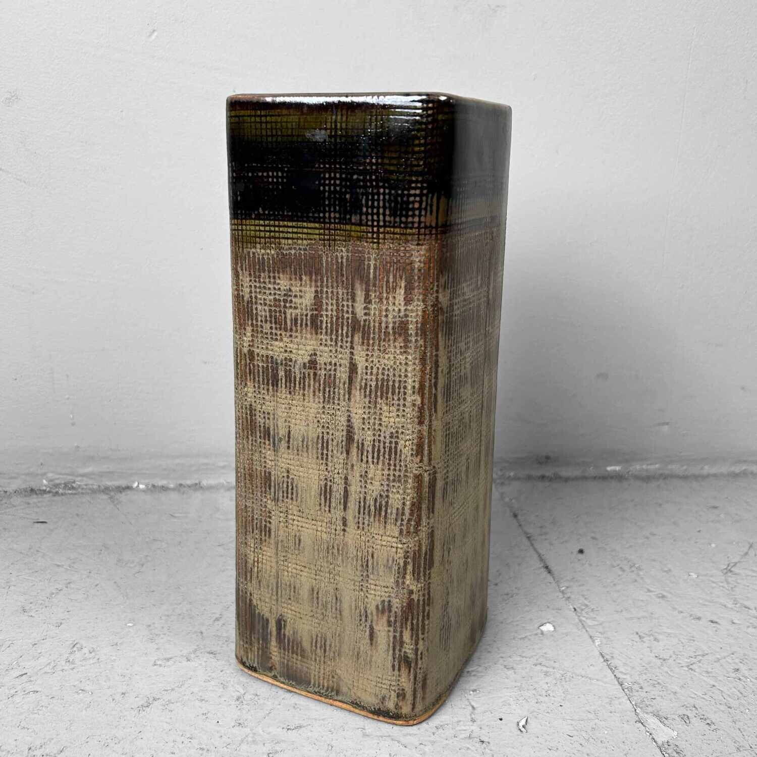 Mid Century Ceramic Ikebana 生花 Flower Vase.