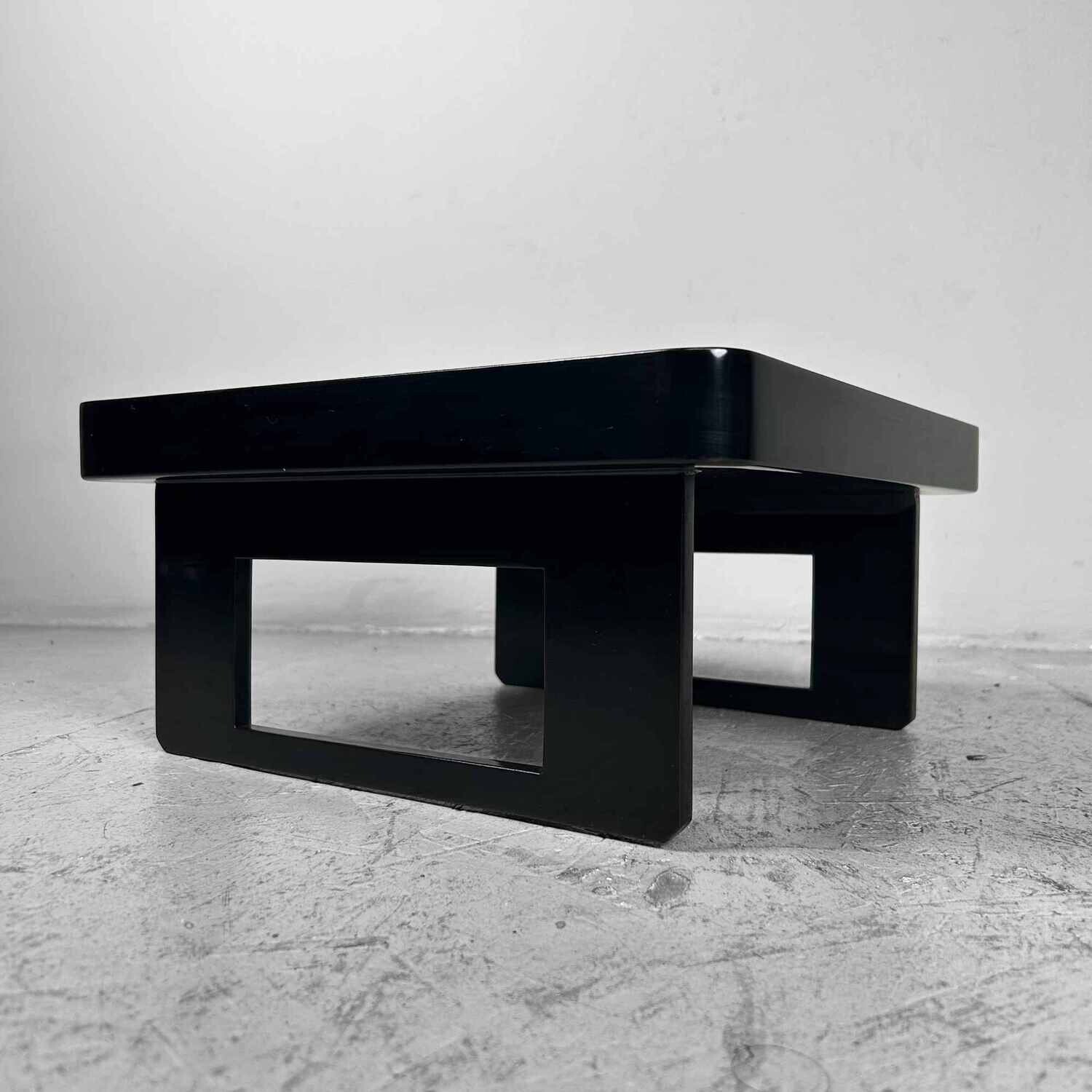 Set (5) Urushi Lakwerk Serveertafels, Taishō-periode, Japan.