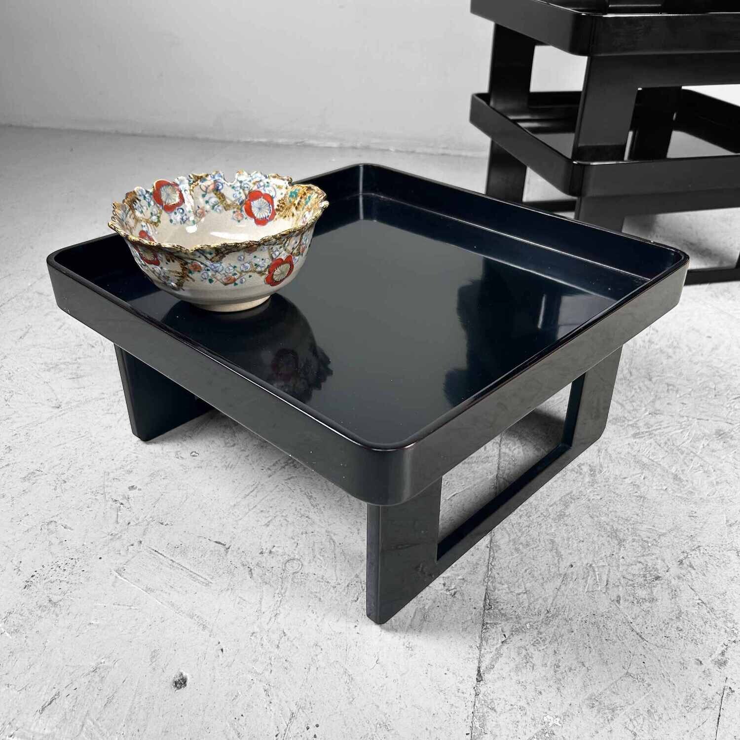 Set (5) Urushi Lakwerk Serveertafels, Taishō-periode, Japan.