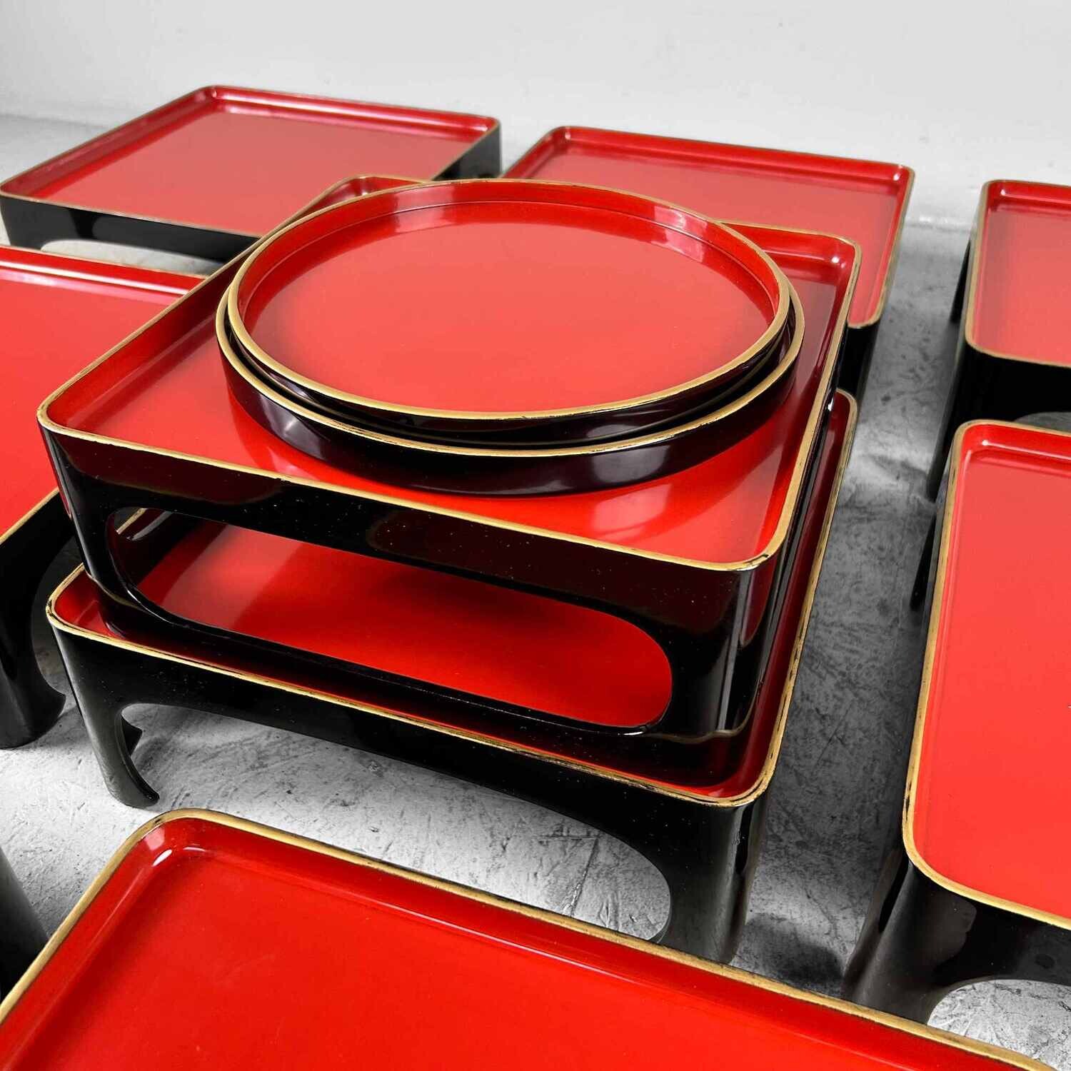 Set (11) Urushi Lakwerk Serveertafels, Taishō-periode, Japan.