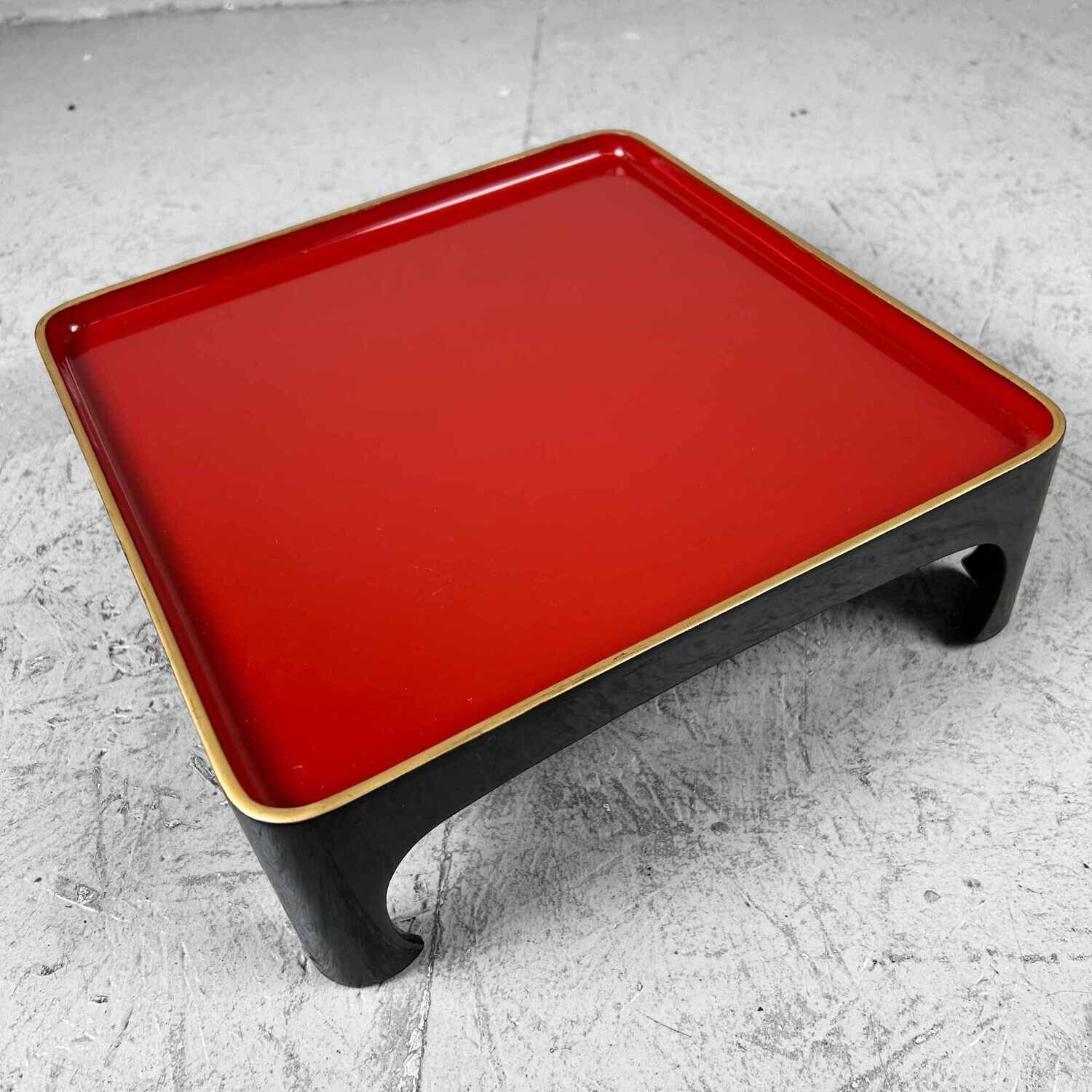 Set (11) Traditionele Urushi Lakwerk Serveertafels, Taishō-periode, Japan.