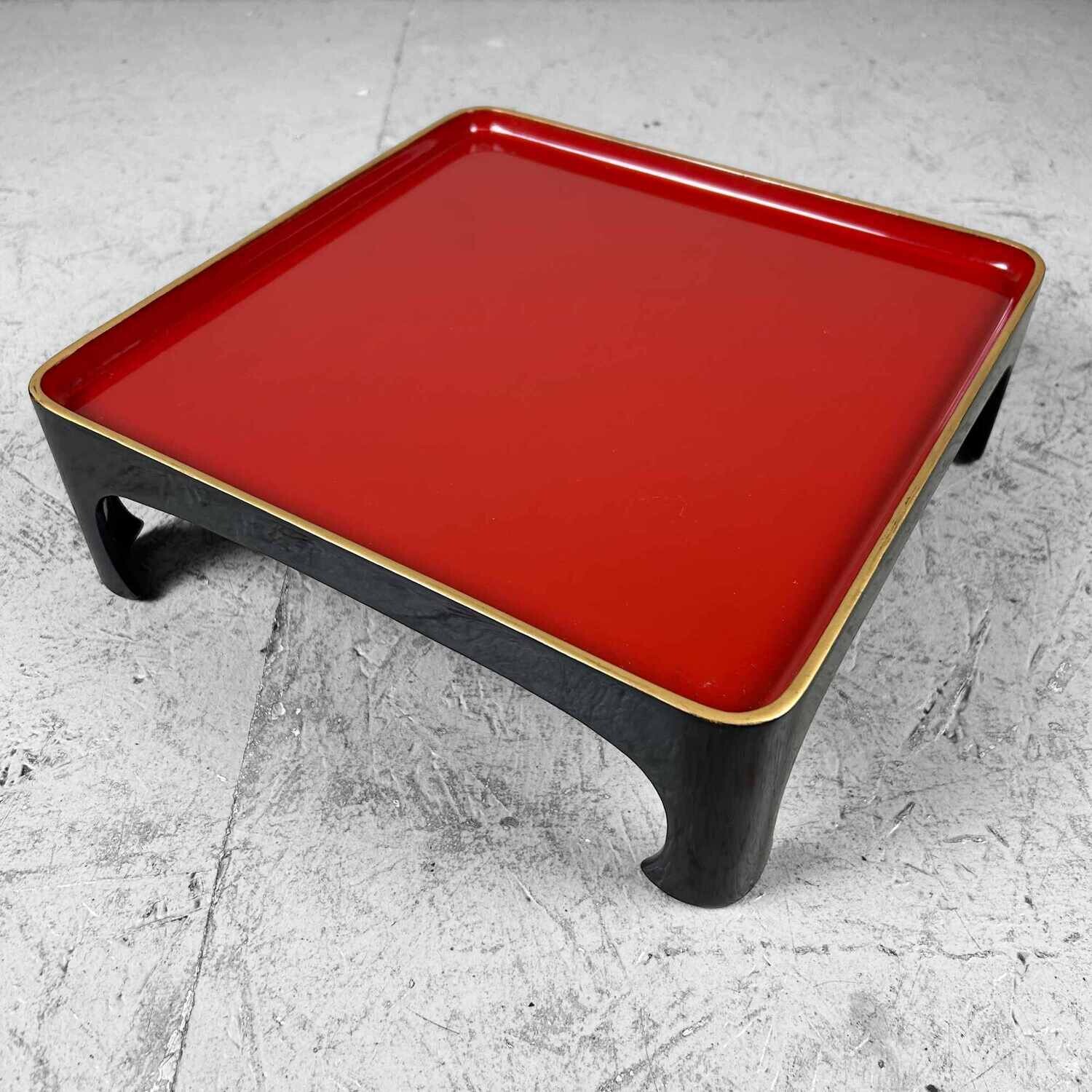 Set (11) Traditionele Urushi Lakwerk Serveertafels, Taishō-periode, Japan.