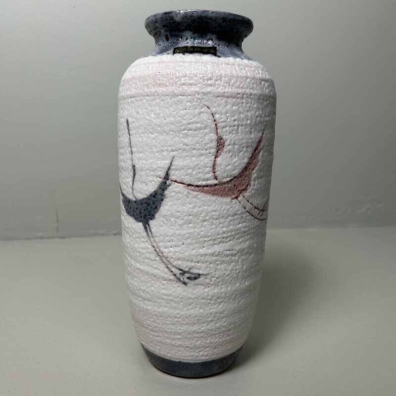 Kikyoya 桔梗屋窯 Ceramic Ikebana Vase, 'Cranes', Japan.