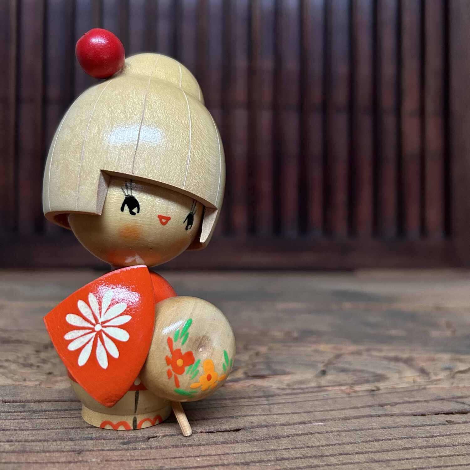 Kawaii Vintage Kokeshi door Ishida Waichi, Japan.