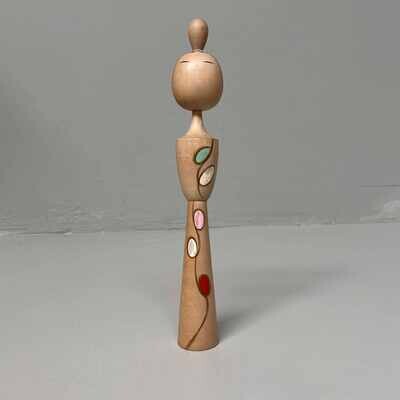 Zeldzame Vintage Sosaku Kokeshi door Issetsu Kuribayashi, Japan.