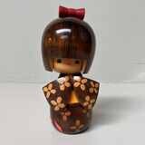 Schattige Creatieve Kokeshi door Tomio Ishida, Japan.