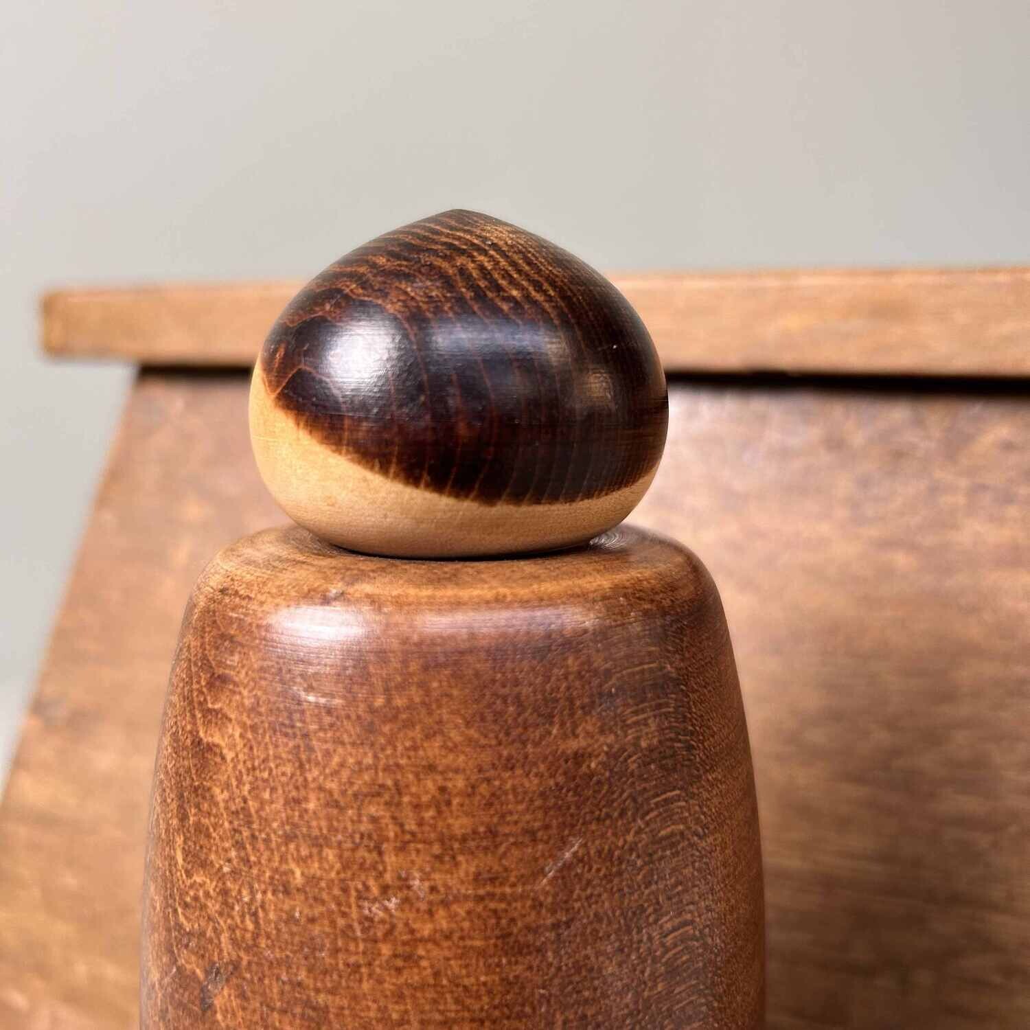 Vintage Sosaku Kokeshi door Sanpei Yamanaka, Japan.