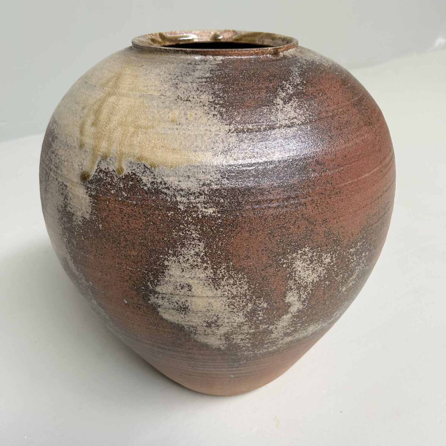 Unique wood-fired ikebana vase, Bizen pottery from Japan.