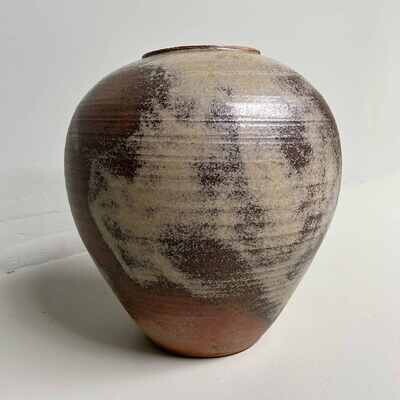 Unique wood-fired ikebana vase, Bizen pottery from Japan.