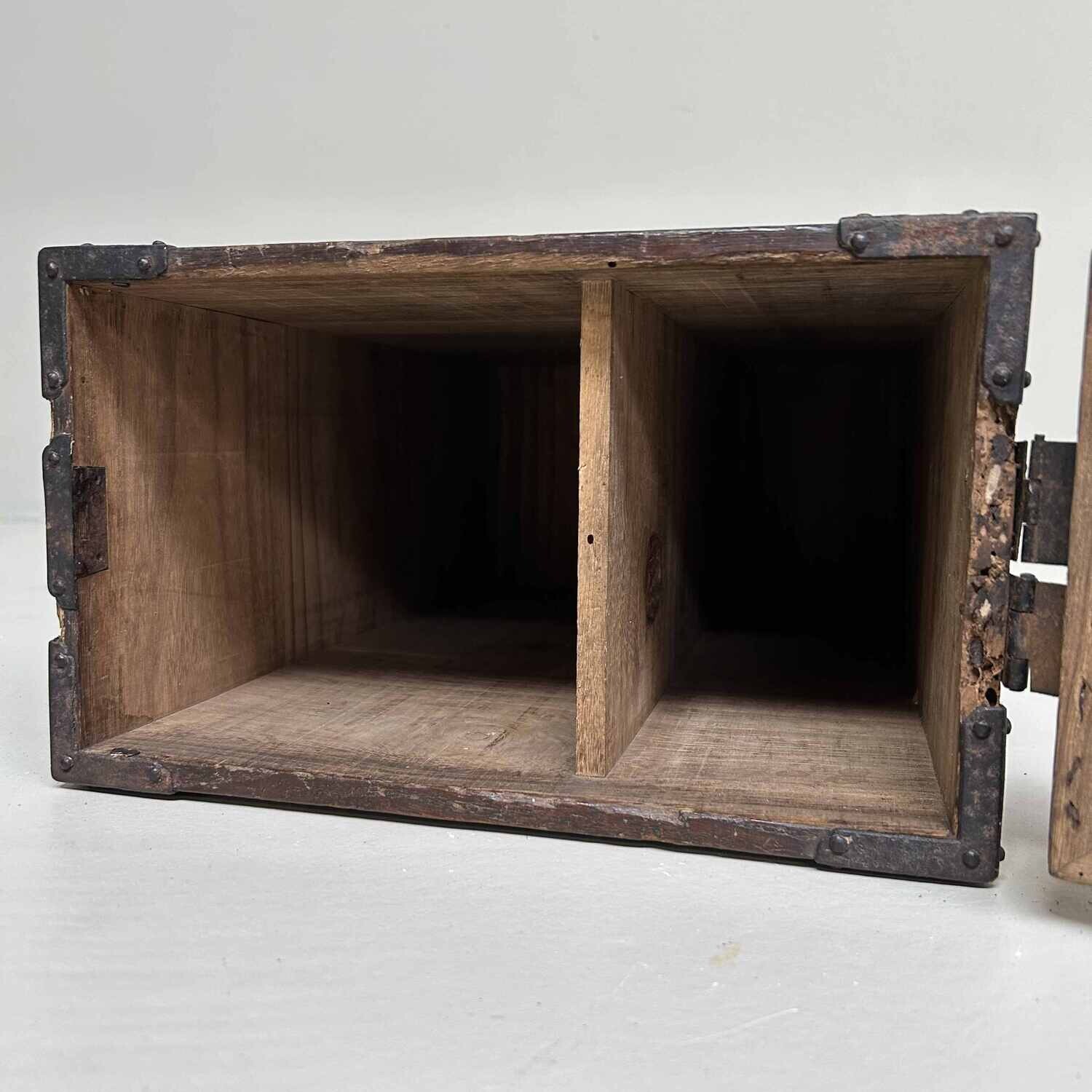 Kodansu (小箪笥) Klein Opbergmeubel, late Edo, Japan.