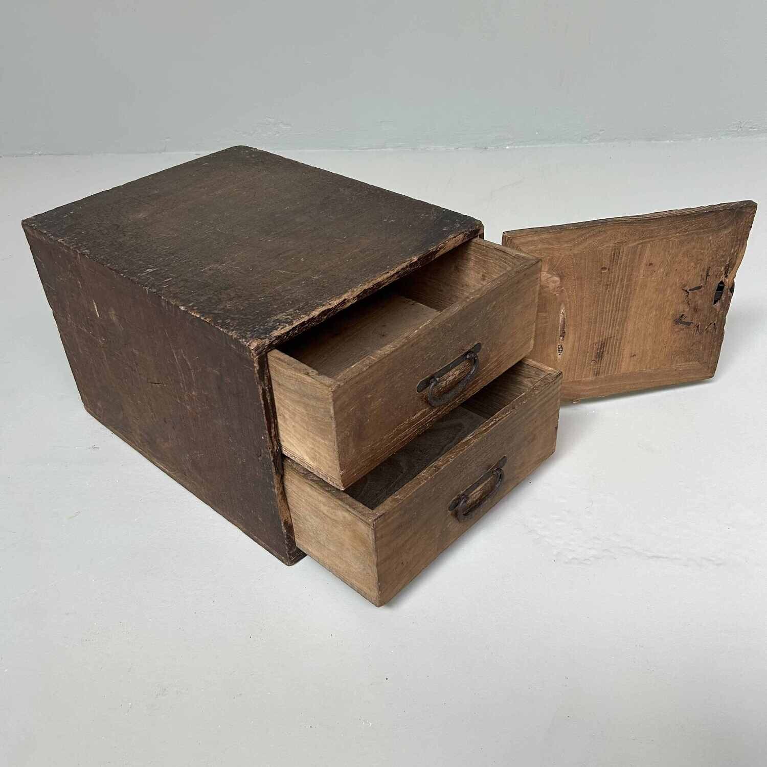 Kodansu (小箪笥) Klein Opbergmeubel, late Edo, Japan.