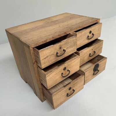 Small Japanese Tansu Drawer Chest, Taishō Period.