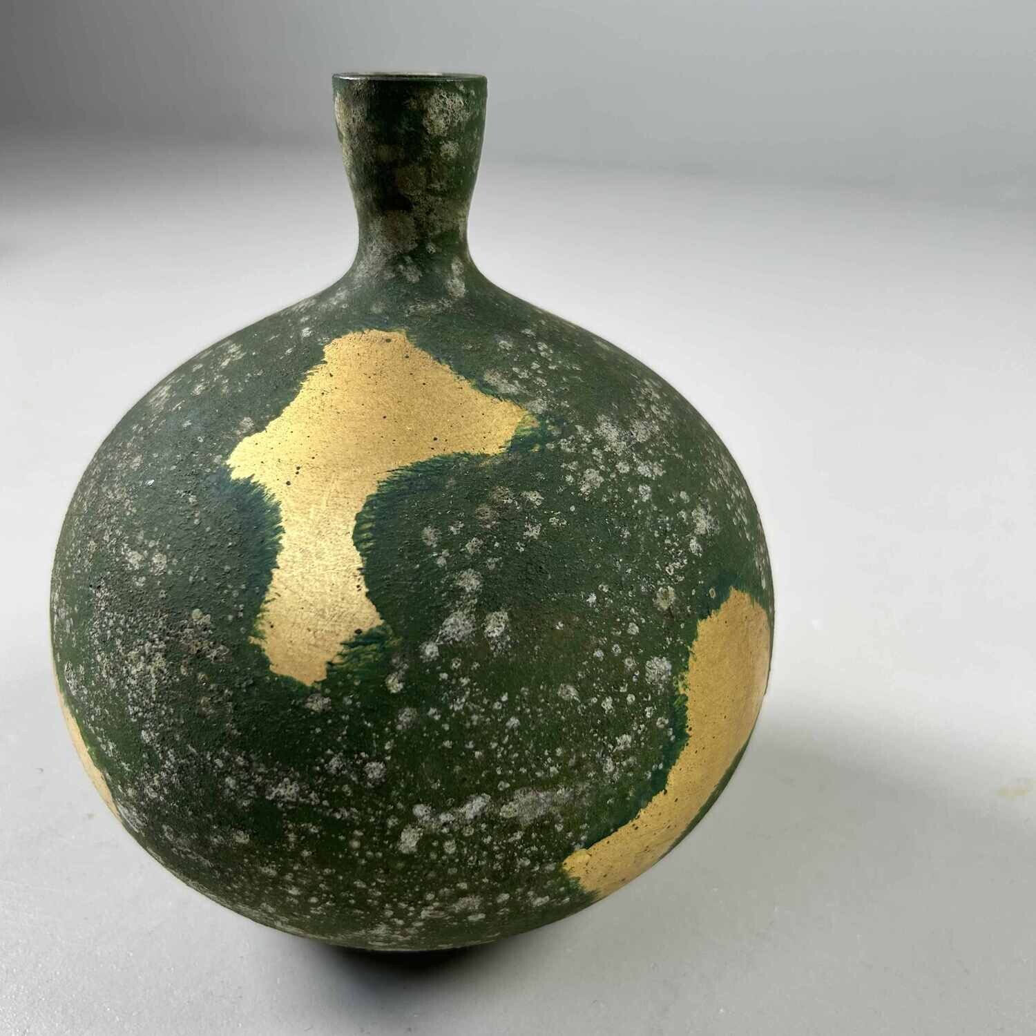 Copper Kiyotomi Ikebana Flower Vase, Japan.