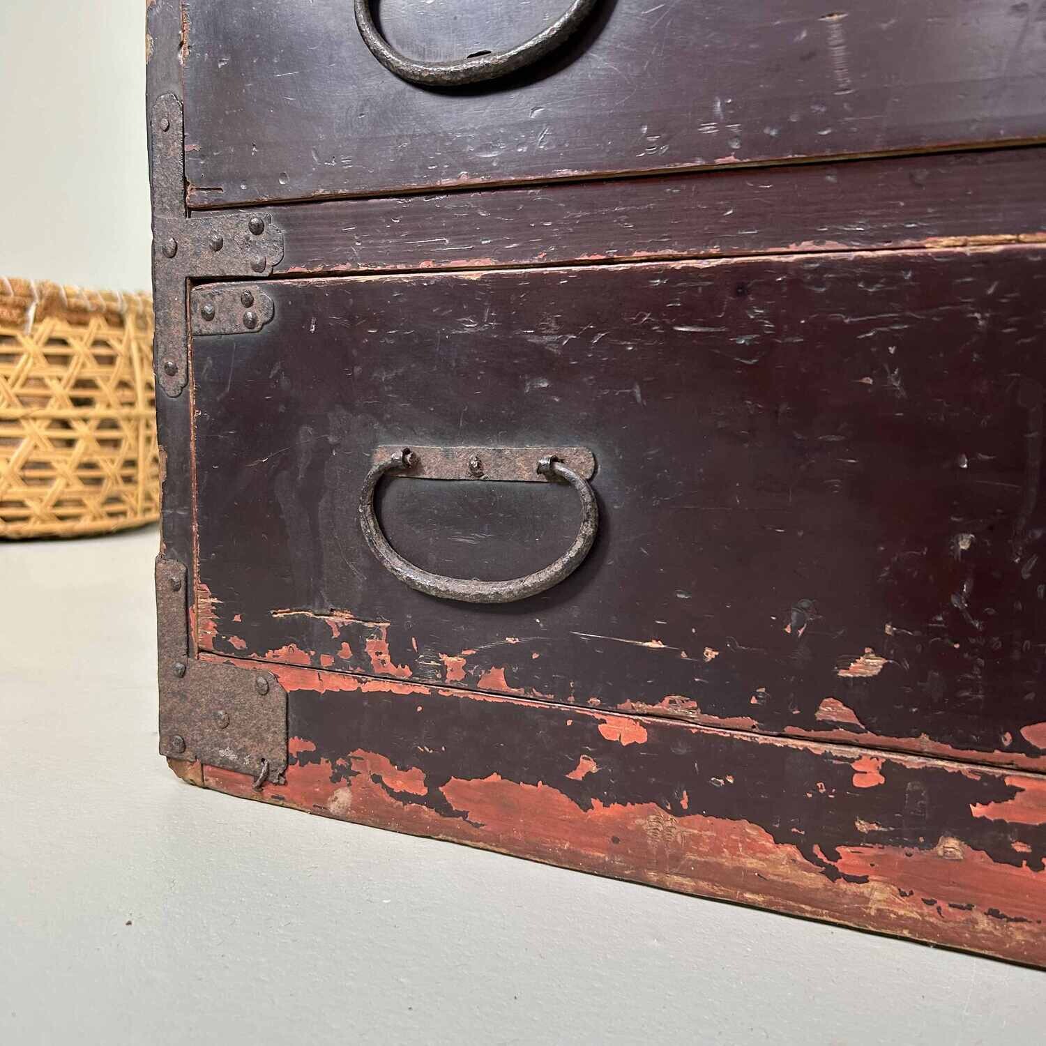 Japanese Traditional Tansu Drawer Cabinet, Meiji Period.