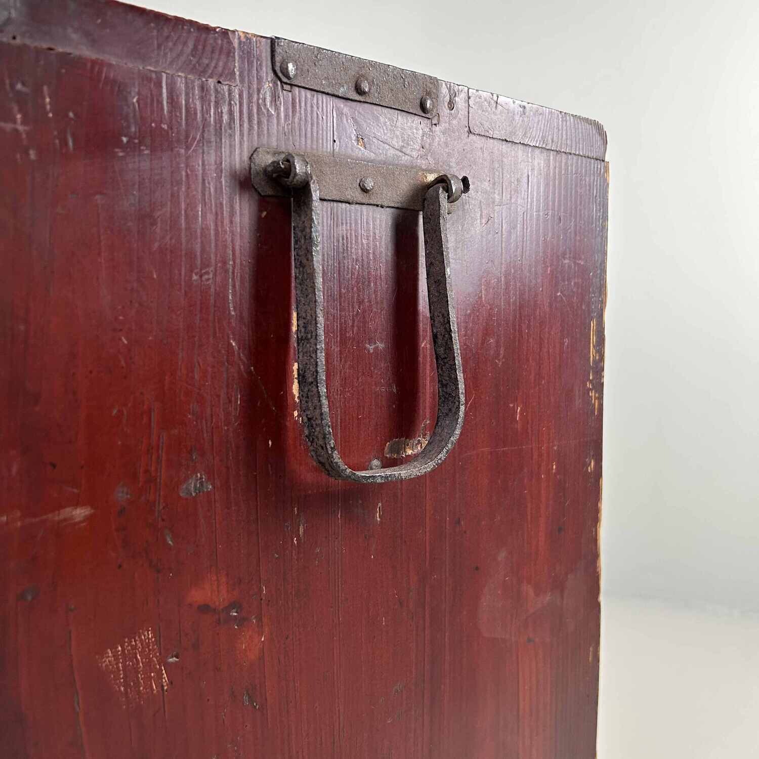 Japanese Traditional Tansu Drawer Cabinet, Meiji Period.