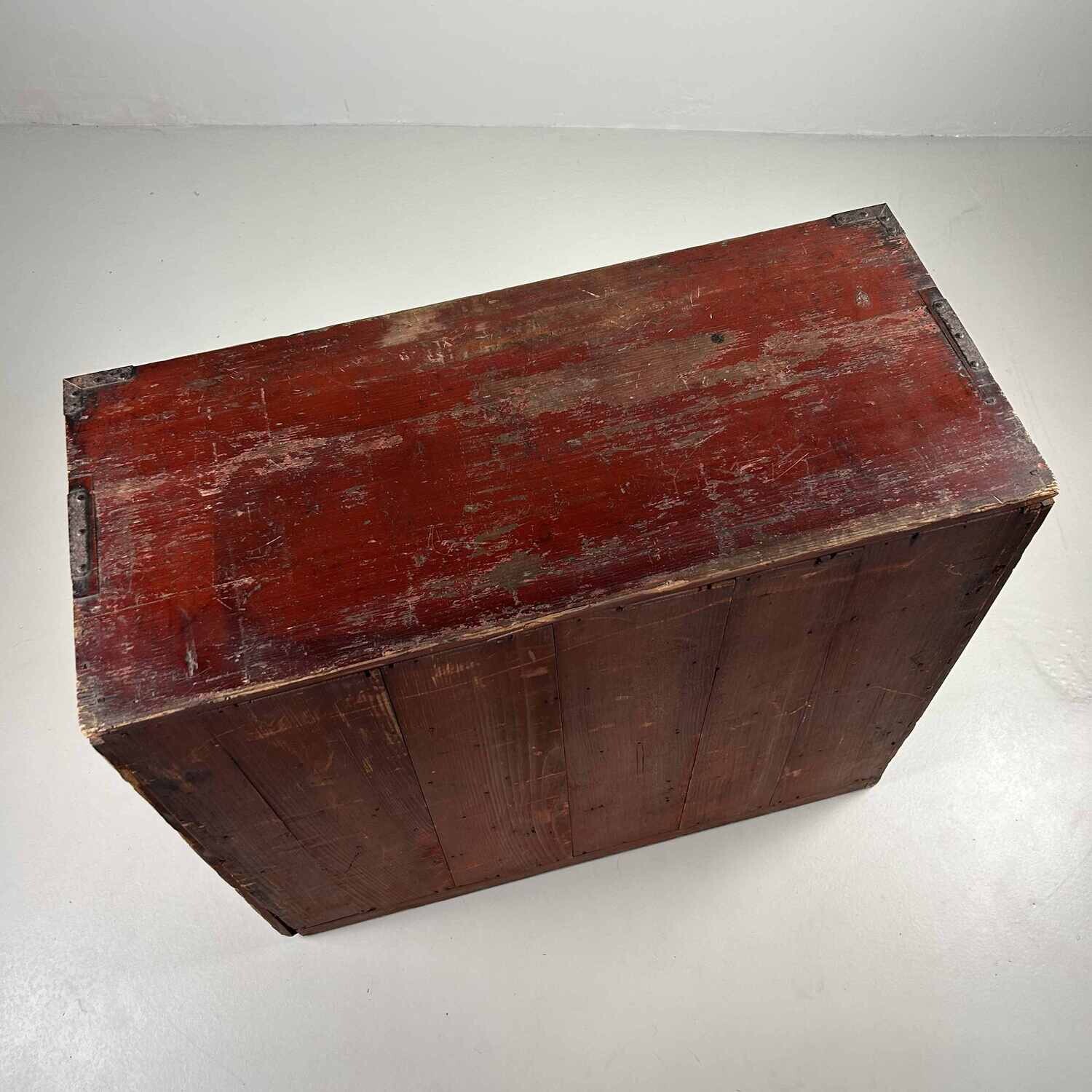 Japanese Traditional Tansu Drawer Cabinet, Meiji Period.