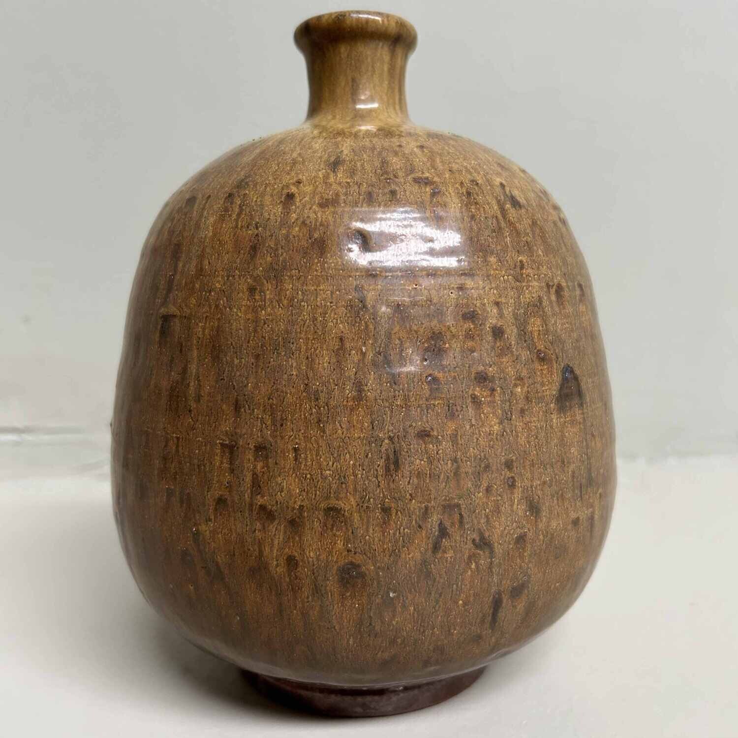 Wood-Fired Ceramic Ikebana Flower Vase, (Hizen) Kuromuta Yaki, Maruta Nobumasa, Japan.