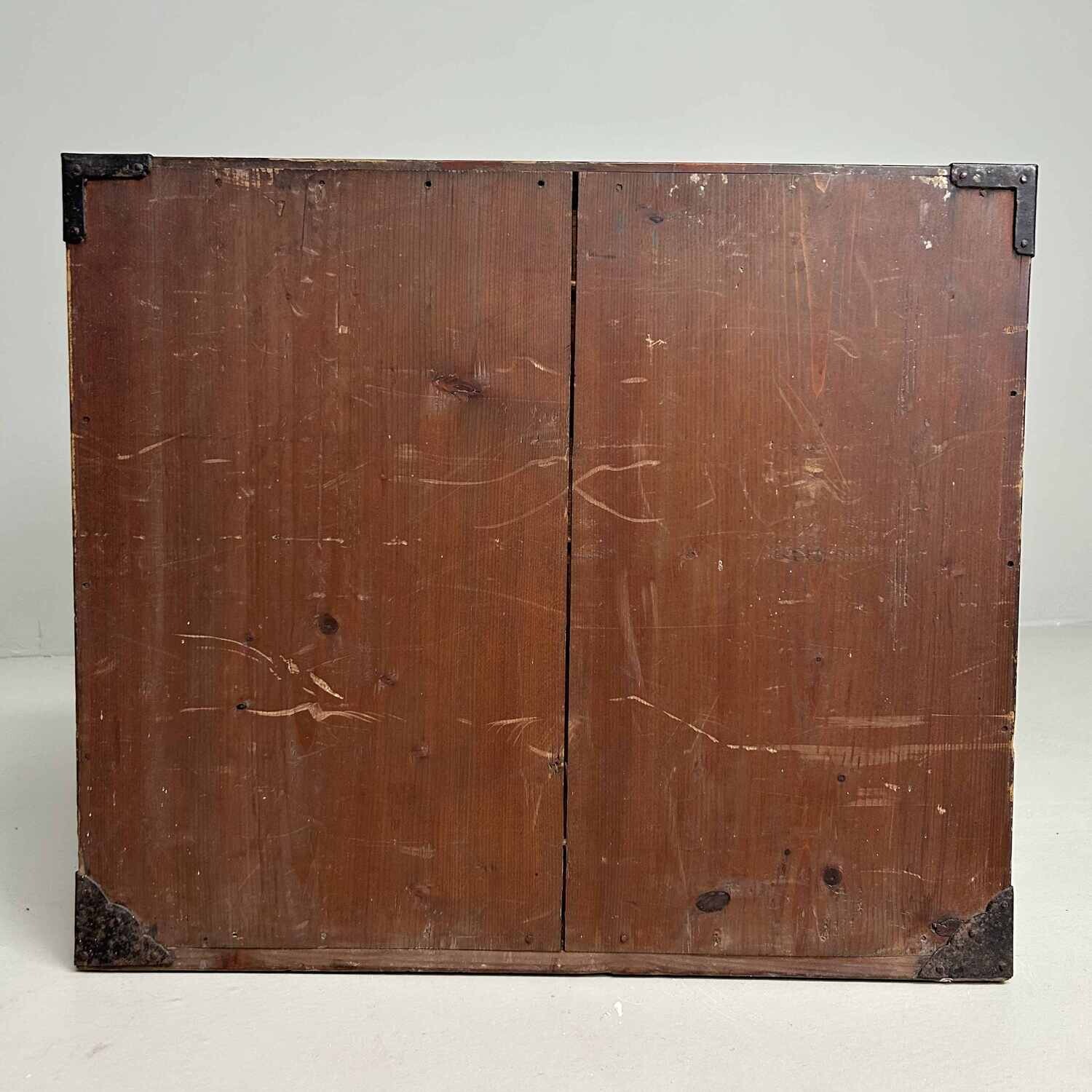 Small Japanese Tansu Chest of Drawers, Meiji Period.