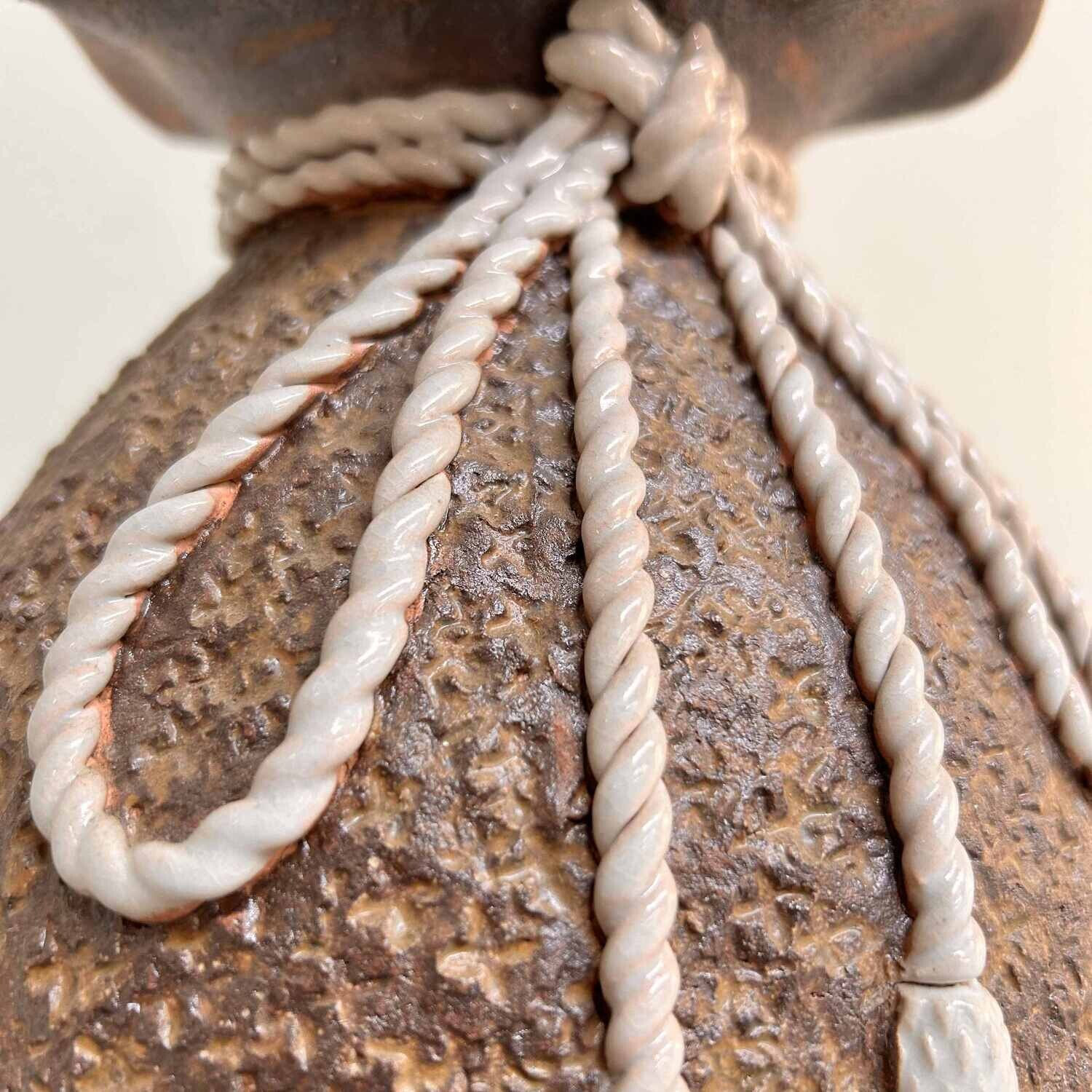 Shigaraki Keramieken Ikebana, Shōwa-periode, Japan.