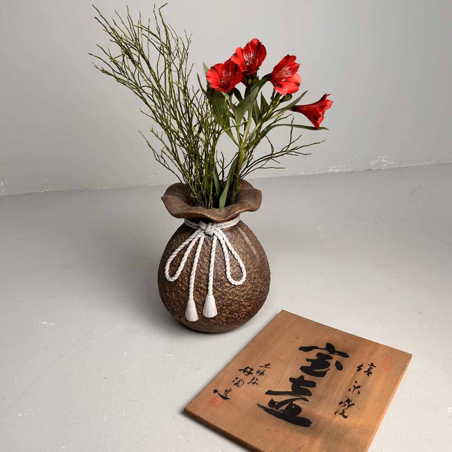 Shigaraki Keramieken Ikebana, Shōwa-periode, Japan.