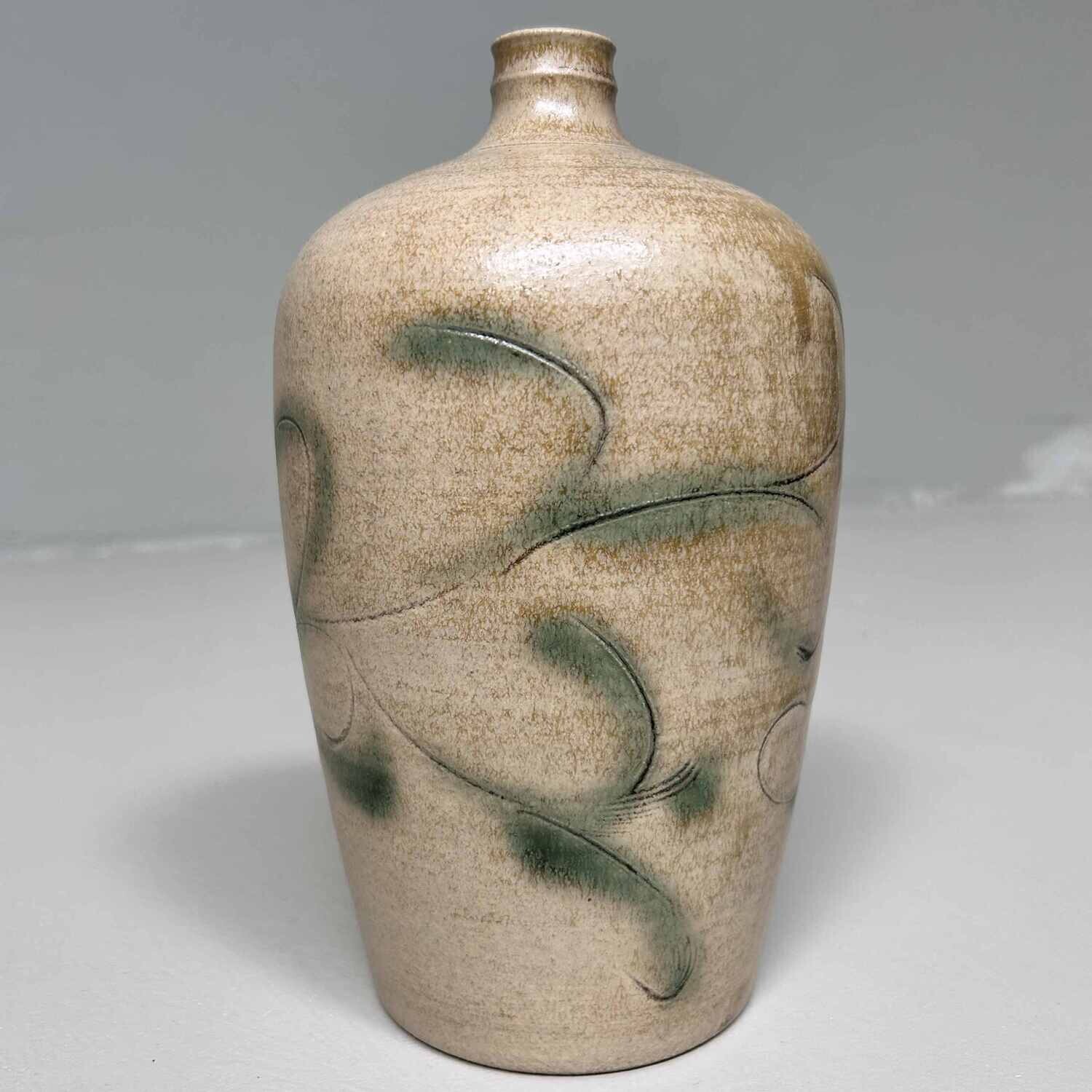 Ceramic Kiseto 黄瀬  Ikebana Flower Vase, Shōwa Period, Japan.