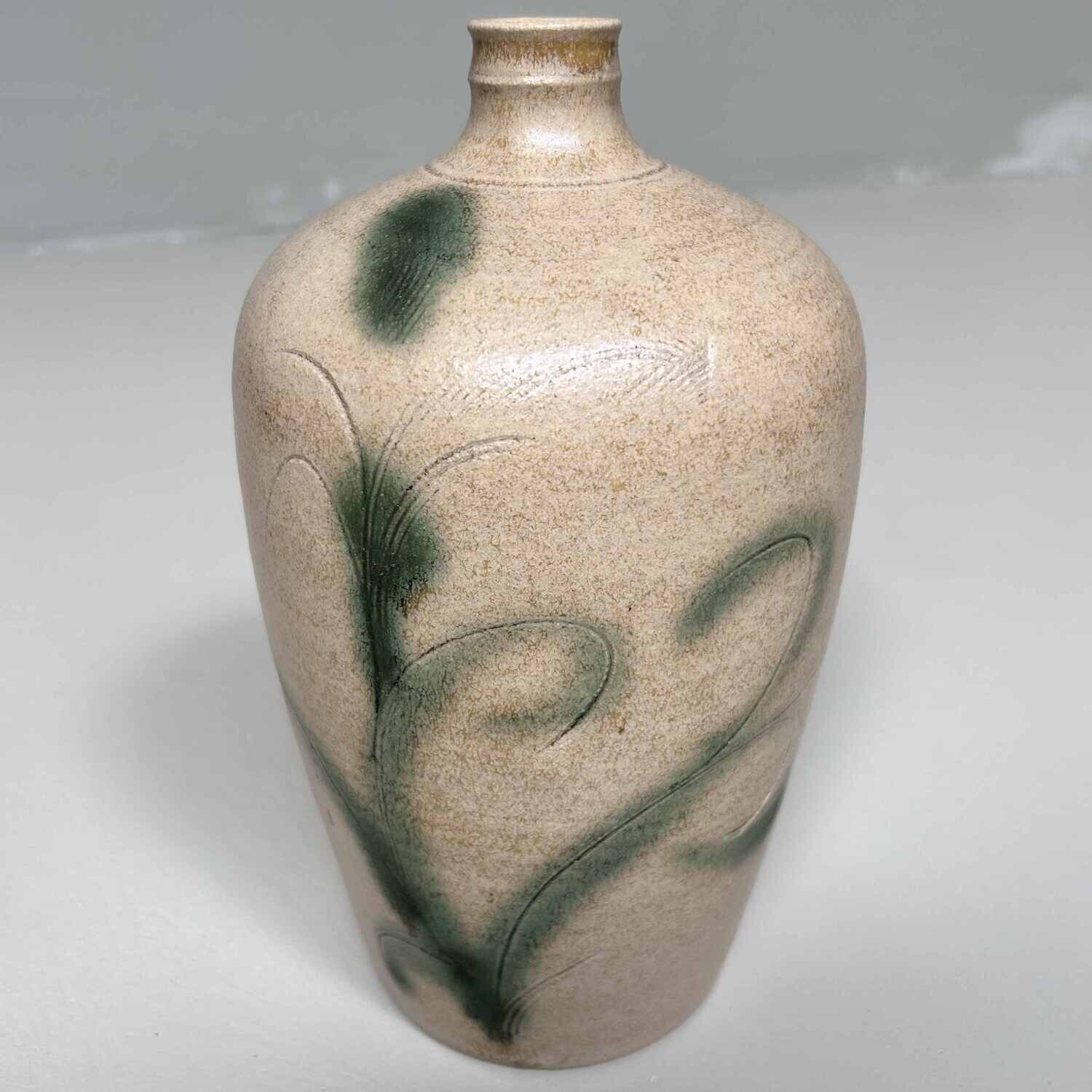 Ceramic Kiseto 黄瀬  Ikebana Flower Vase, Shōwa Period, Japan.