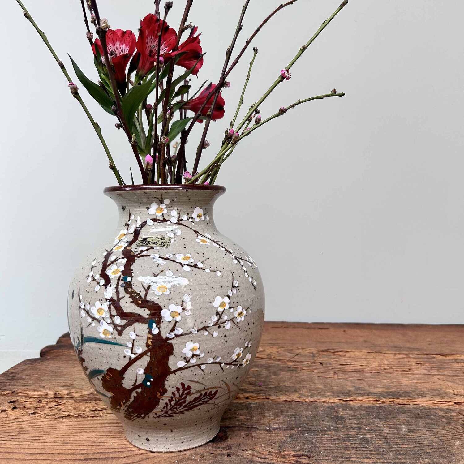 Ikebana Bloemenvaas Kotobuki ware 寿焼, Japan, Shōwa-periode.