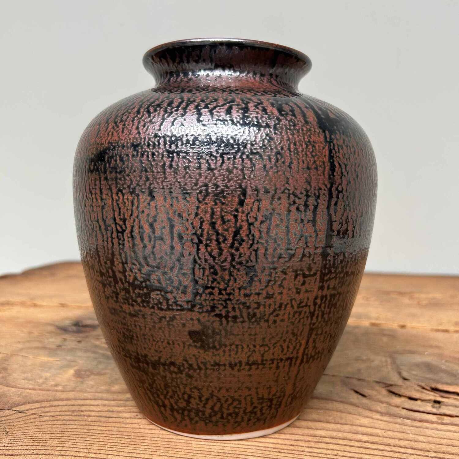Kinpōyaki 金鳳燒 Earthenware Ikebana, Kanazawa, Japan.
