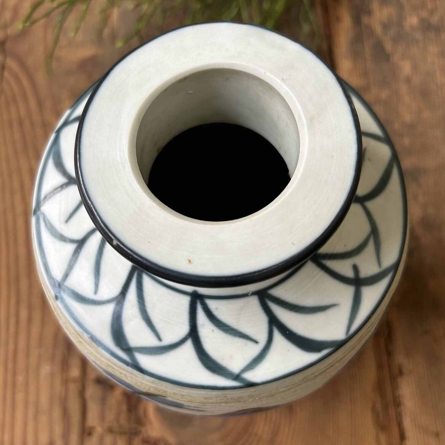 Keramieken Ikebana Bloemenvaas, Kazan-yaki, Gifu, Japan.