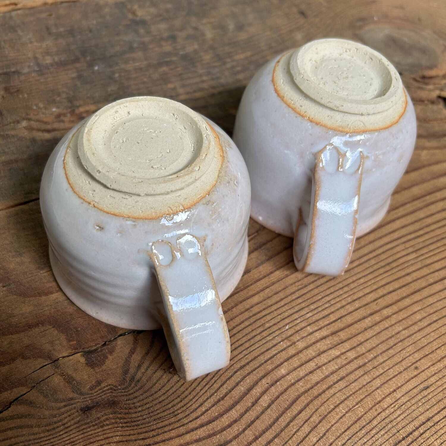 Set of Ceramic Cups with Saucer, 萩焼 Hagi-yaki, Japan.