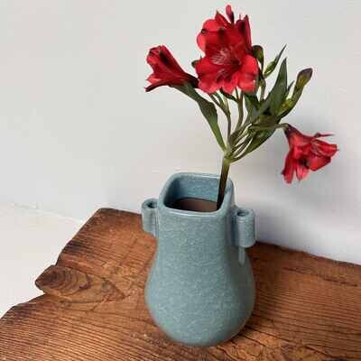 Mid Century Celadon Ikebana Bloemenvaas, Tachikichi, Japan.
