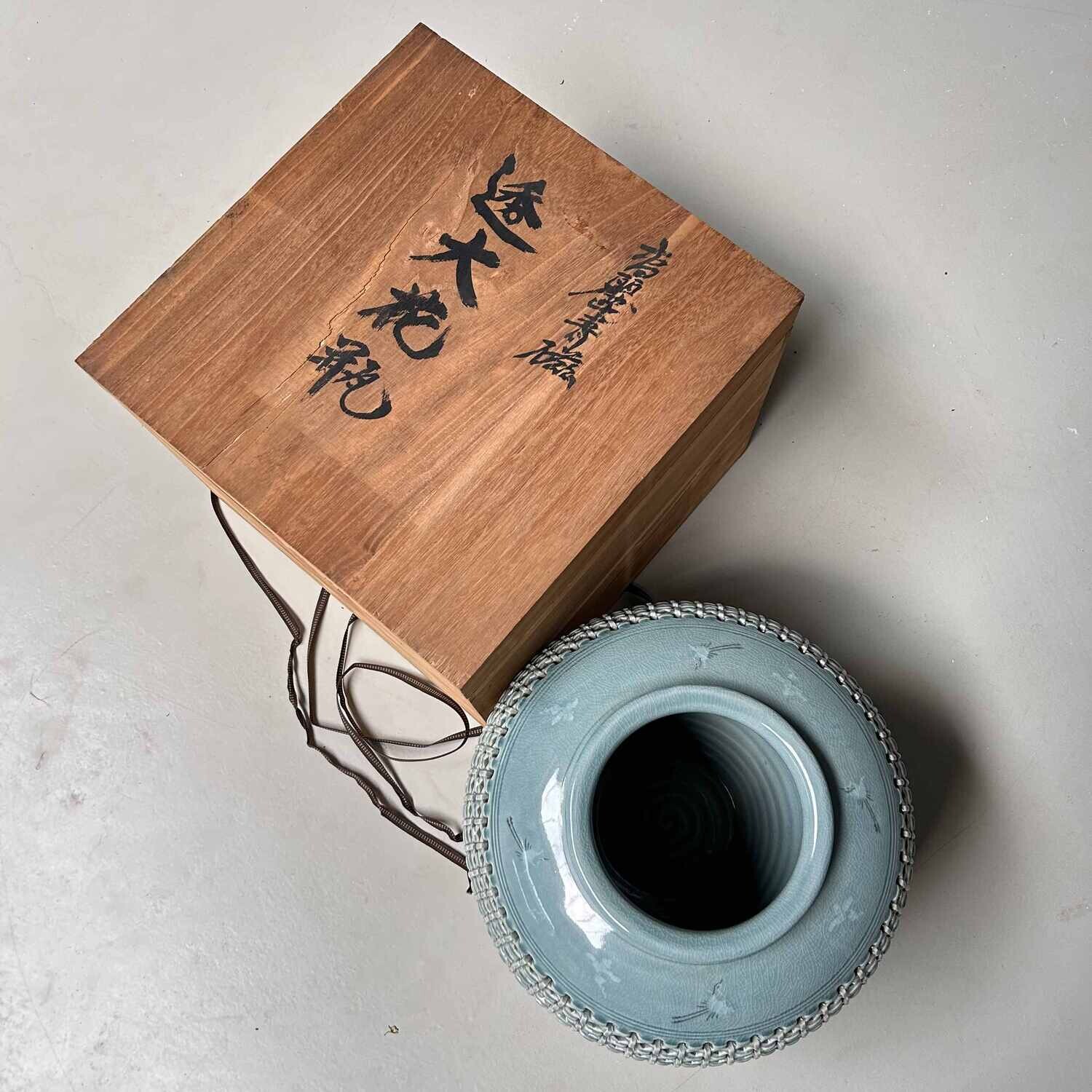 Tsuyoshi Celadon Ikebana, Crane, Gallery Noguchi, Nogata City, Japan.