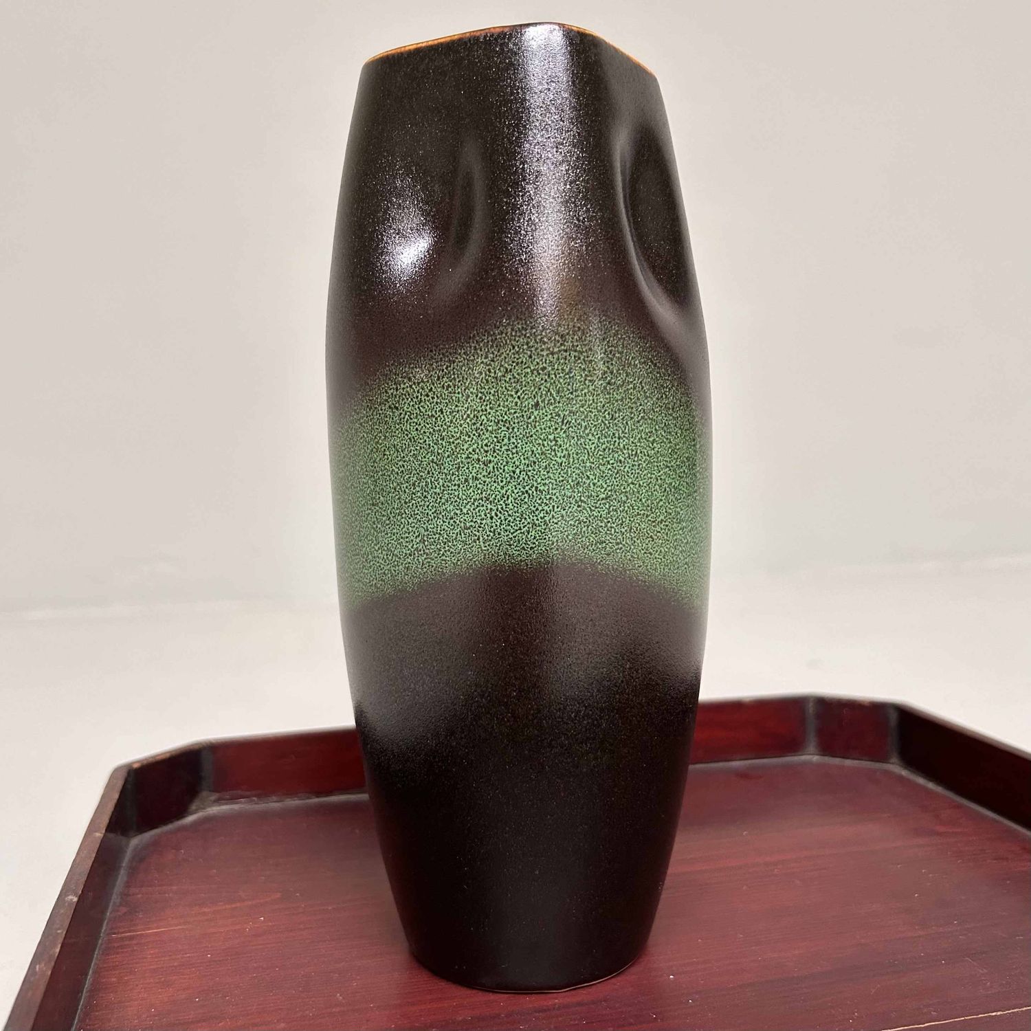 Hisui Kyoyaki, Tachikichi, 'Jade', Ikebana Flower Vase, Japan.