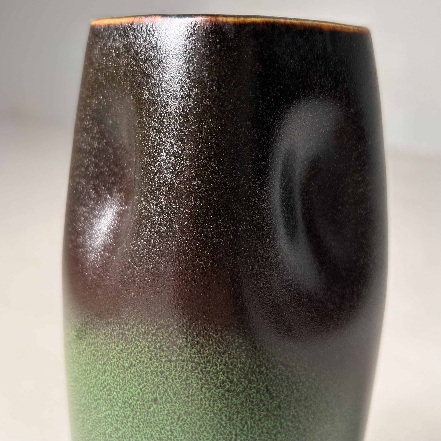 Hisui Kyoyaki, Tachikichi, 'Jade', Ikebana Flower Vase, Japan.