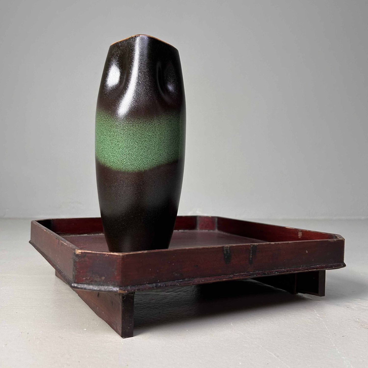 Hisui Kyoyaki, Tachikichi, 'Jade', Ikebana Flower Vase, Japan.