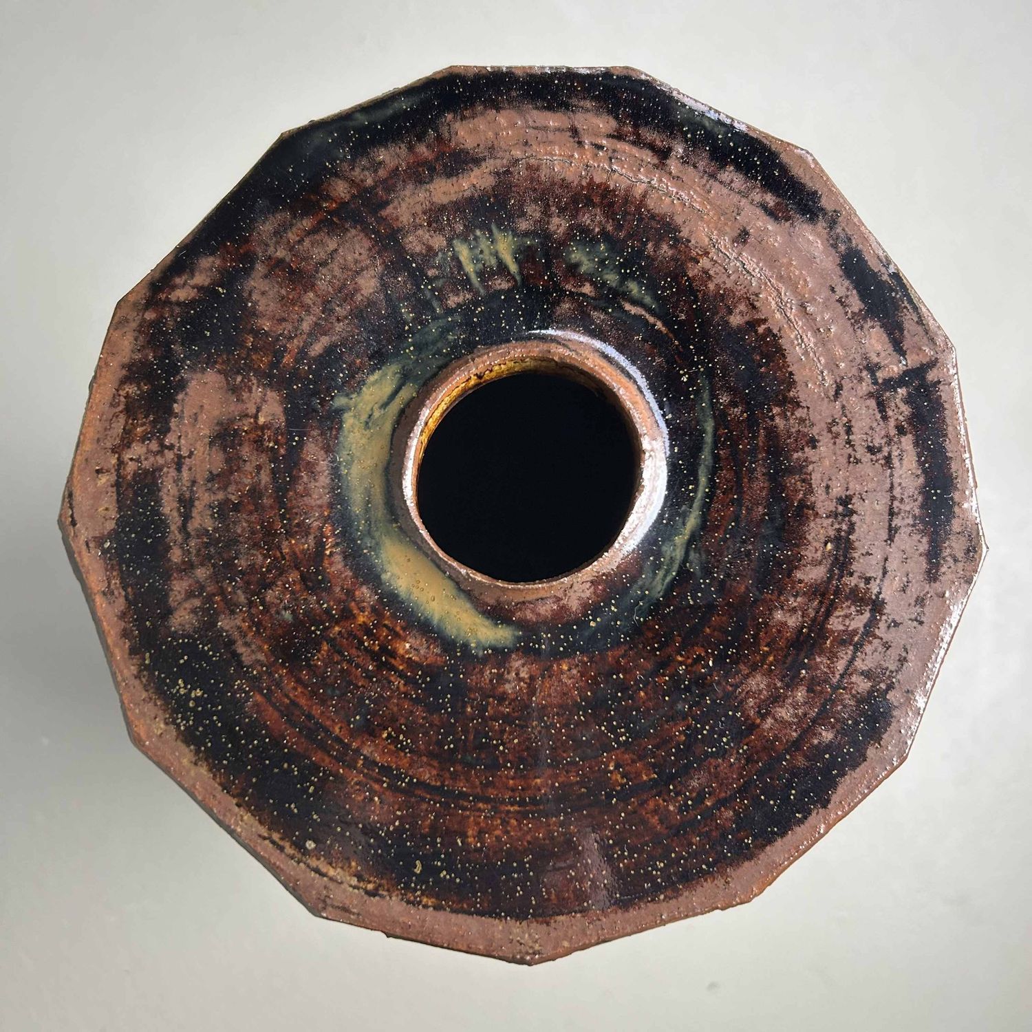 Ikebana Flower Vase, Agano Yaki, Shōwa Period, Japan.