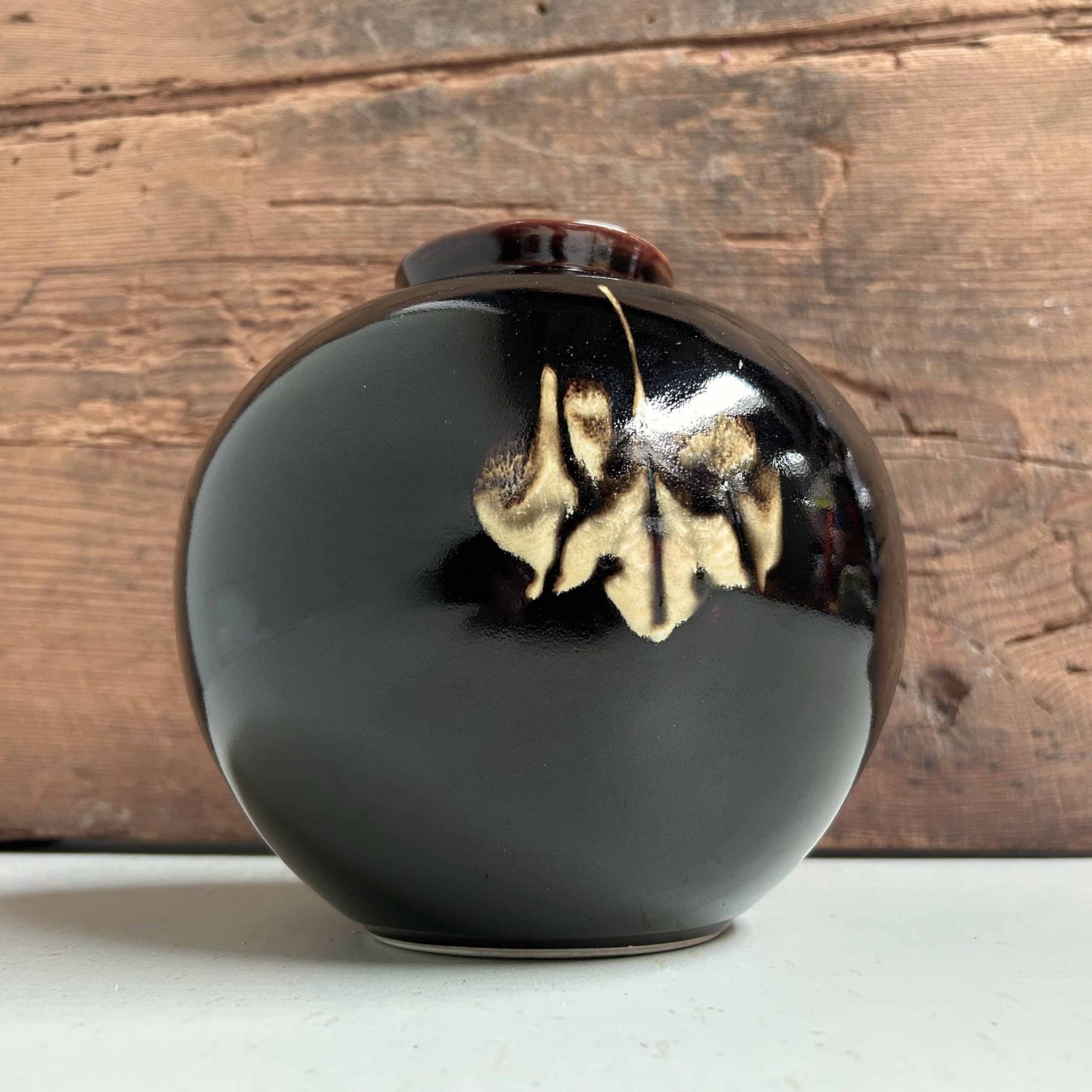 Tenmoku 天目 Ikebana Flower Vase, Japan.