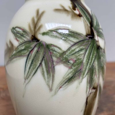 Porcelain Ikebana Flower Vase, Kozan Arita, Shōwa Era, Japan.